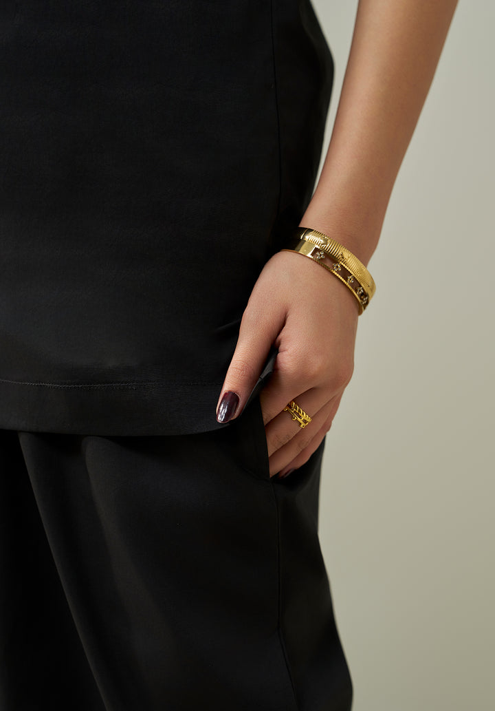 Black capped sleeves co ord set