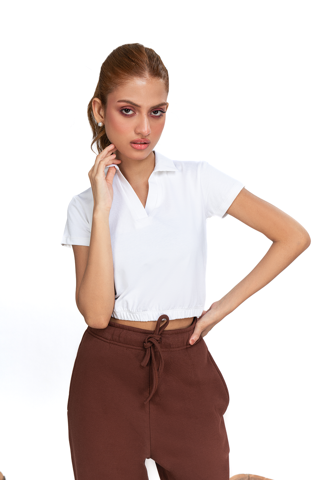 White V Collar Crop Top
