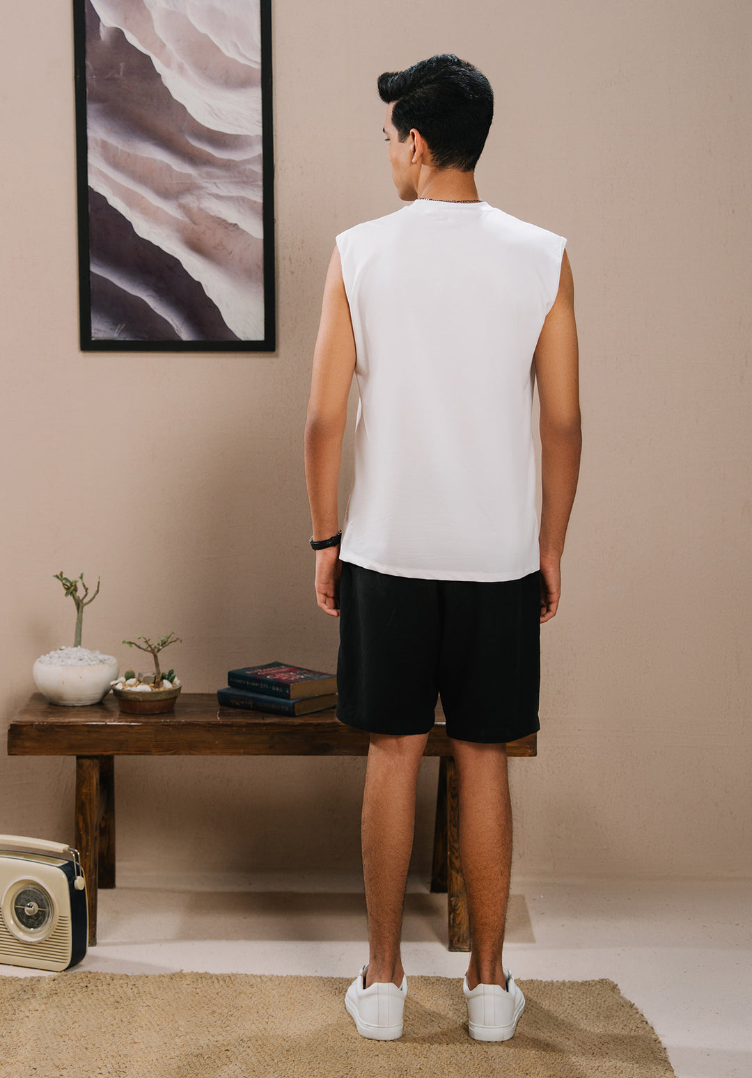 White Men Sleeveless Crewneck Tshirt