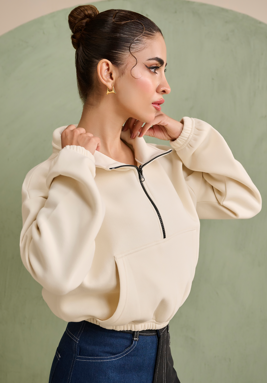 Creme Half zip crop sweatshirt
